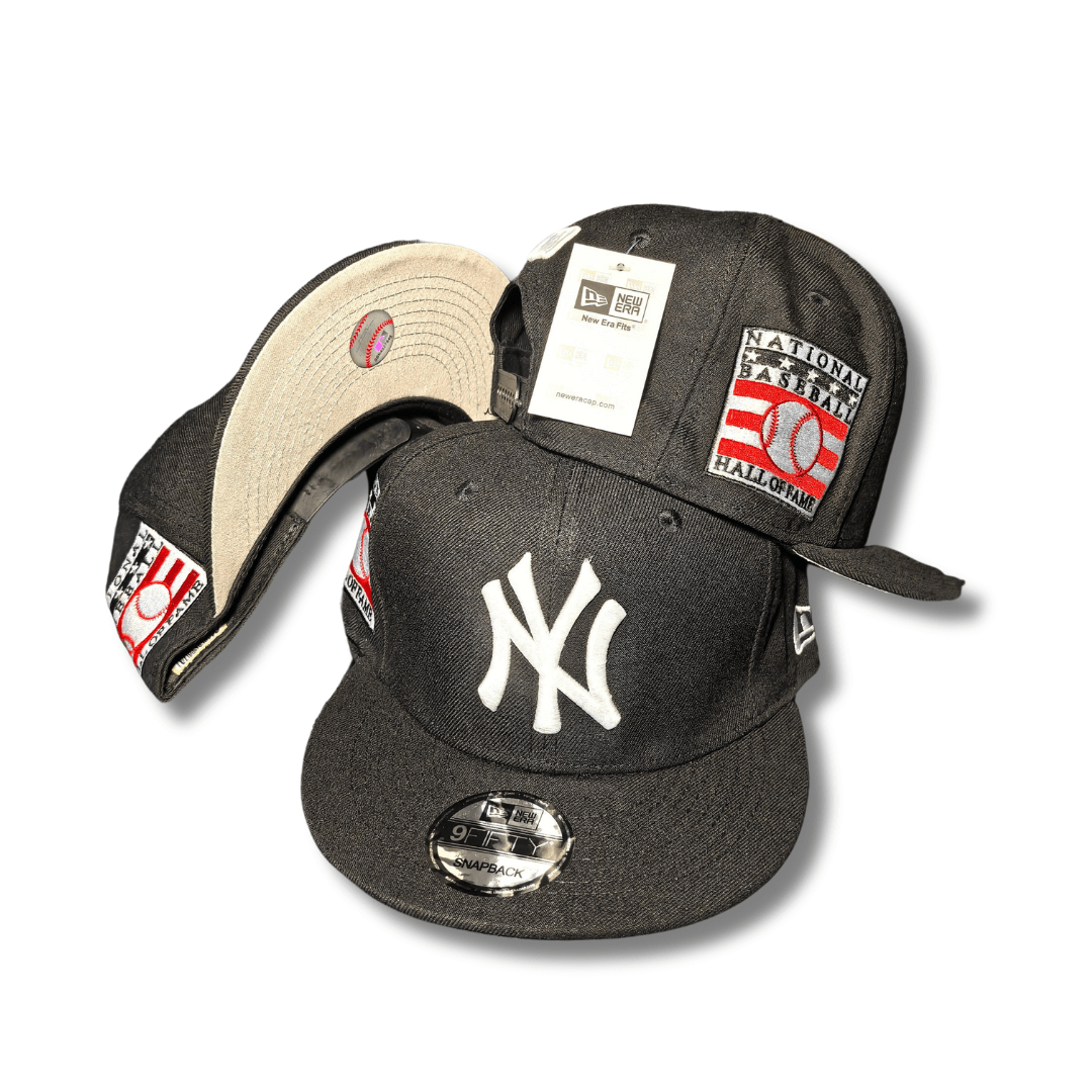 New York Yankees 9FIFTY Black with Hall of Fame Patches ¨C Snapback Cap