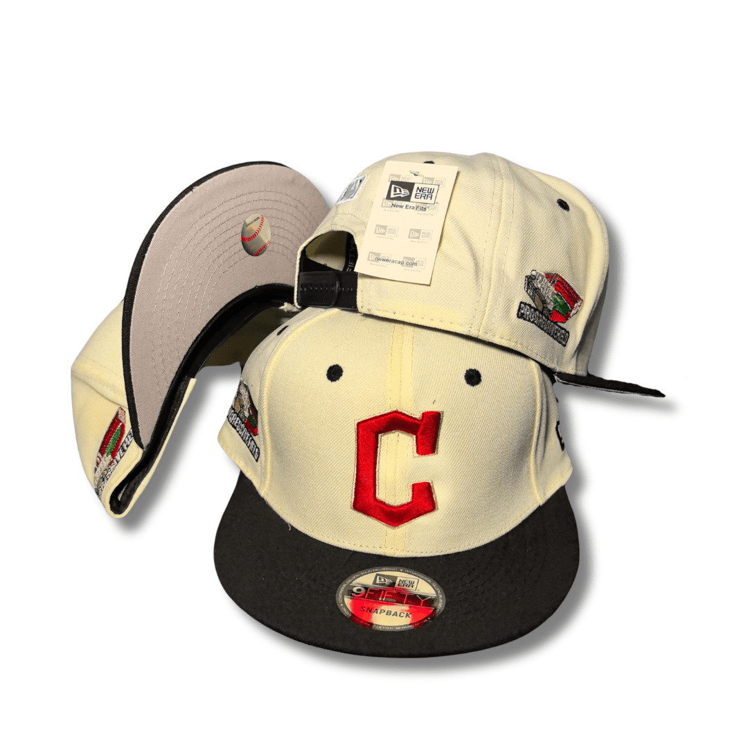 New Era Cleveland Guardians Cream and Black with Retro Side Patches ¨C Snapback Cap