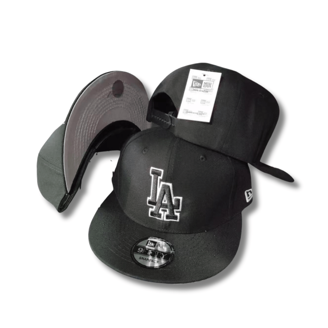 Los Angeles Dodgers New Era 9FIFTY Black with White Logo Outline ¨C Snapback Cap