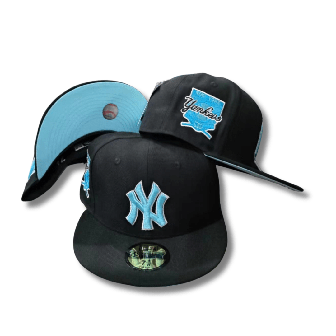 New York Yankees with Sky Blue Logo and Undervisor Black ¨C Snapback Cap