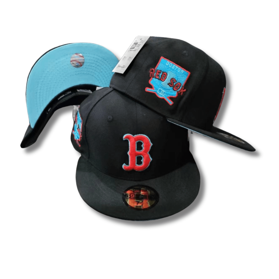 Boston Red Sox with Sky Blue Undervisor and Retro Patch ¨C Black - Snapback Cap