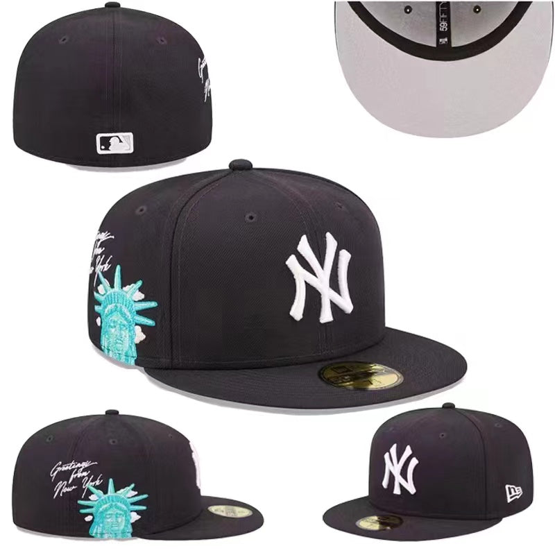 New York Yankees Fitted Hat with Statue of Liberty Embroidery ¨C Black