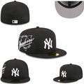 New York Yankees Snapback Hat with Classic Logo and Script Embroidery ¨C Black