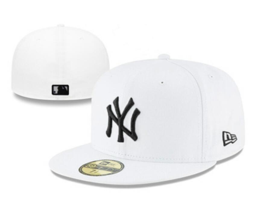 New York Yankees 59FIFTY Fitted Hat with Black Logo ¨C White