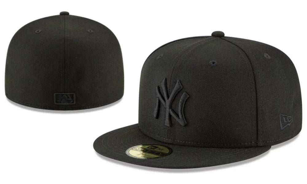 New York Yankees 59FIFTY Fitted Hat with Blackout Logo ¨C Black