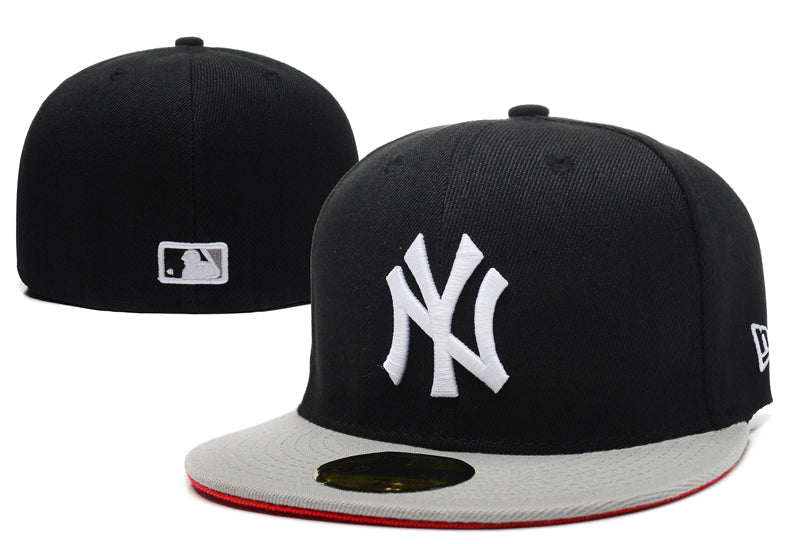 New York Yankees 59FIFTY Fitted Hat with Contrast Brim ¨C Black and Gray