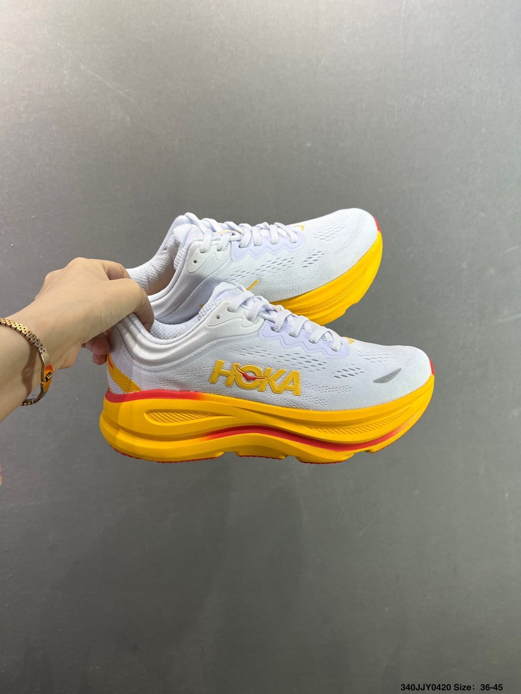 HOKA ONE ONE Bondi 9