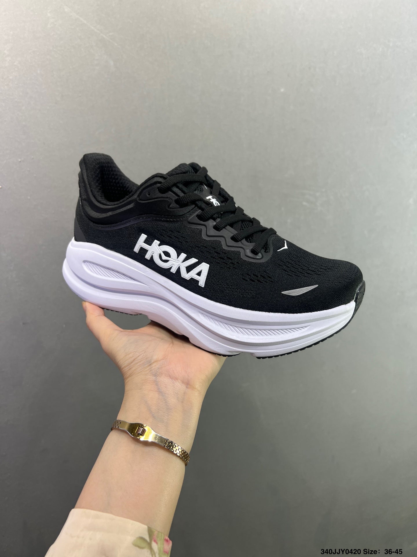 HOKA ONE ONE Bondi 9
