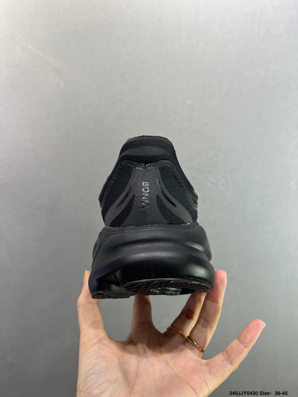 HOKA ONE ONE Bondi 9