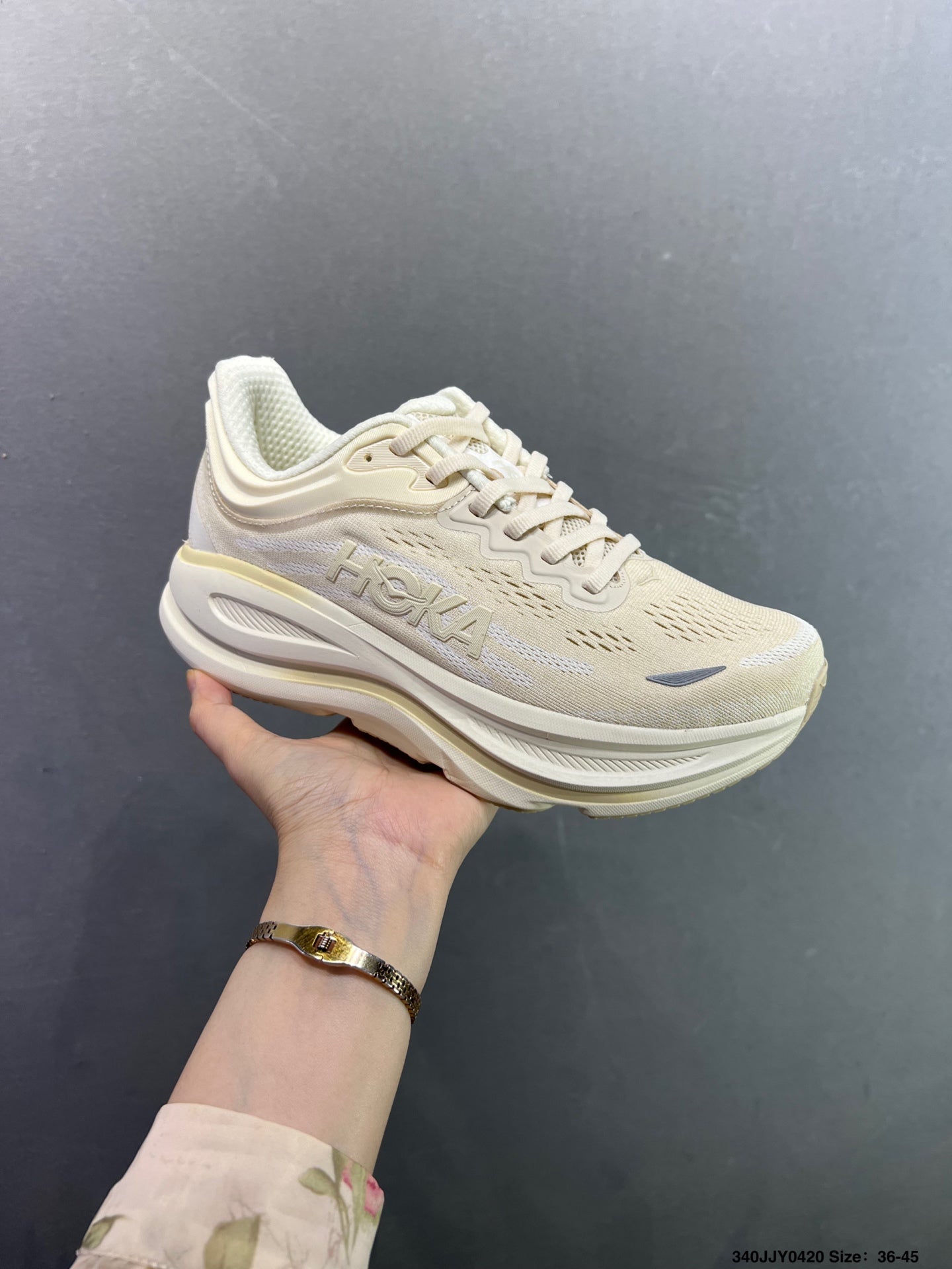 HOKA ONE ONE Bondi 9