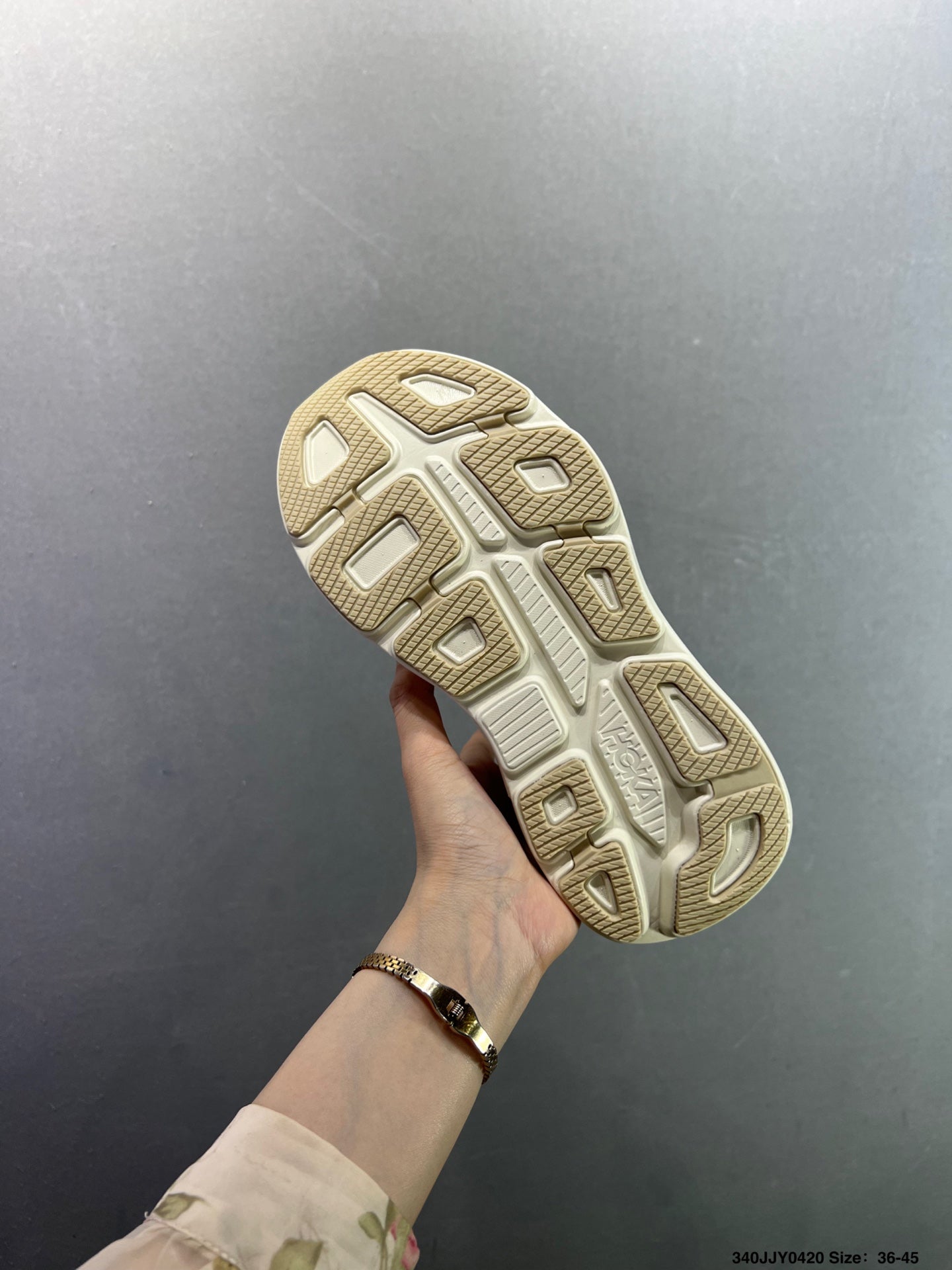 HOKA ONE ONE Bondi 9