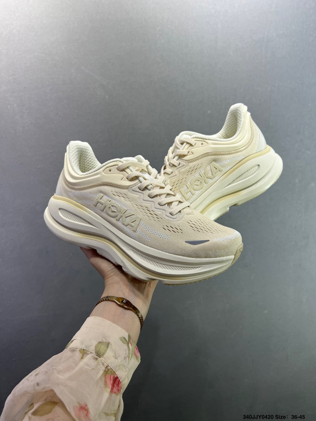 HOKA ONE ONE Bondi 9