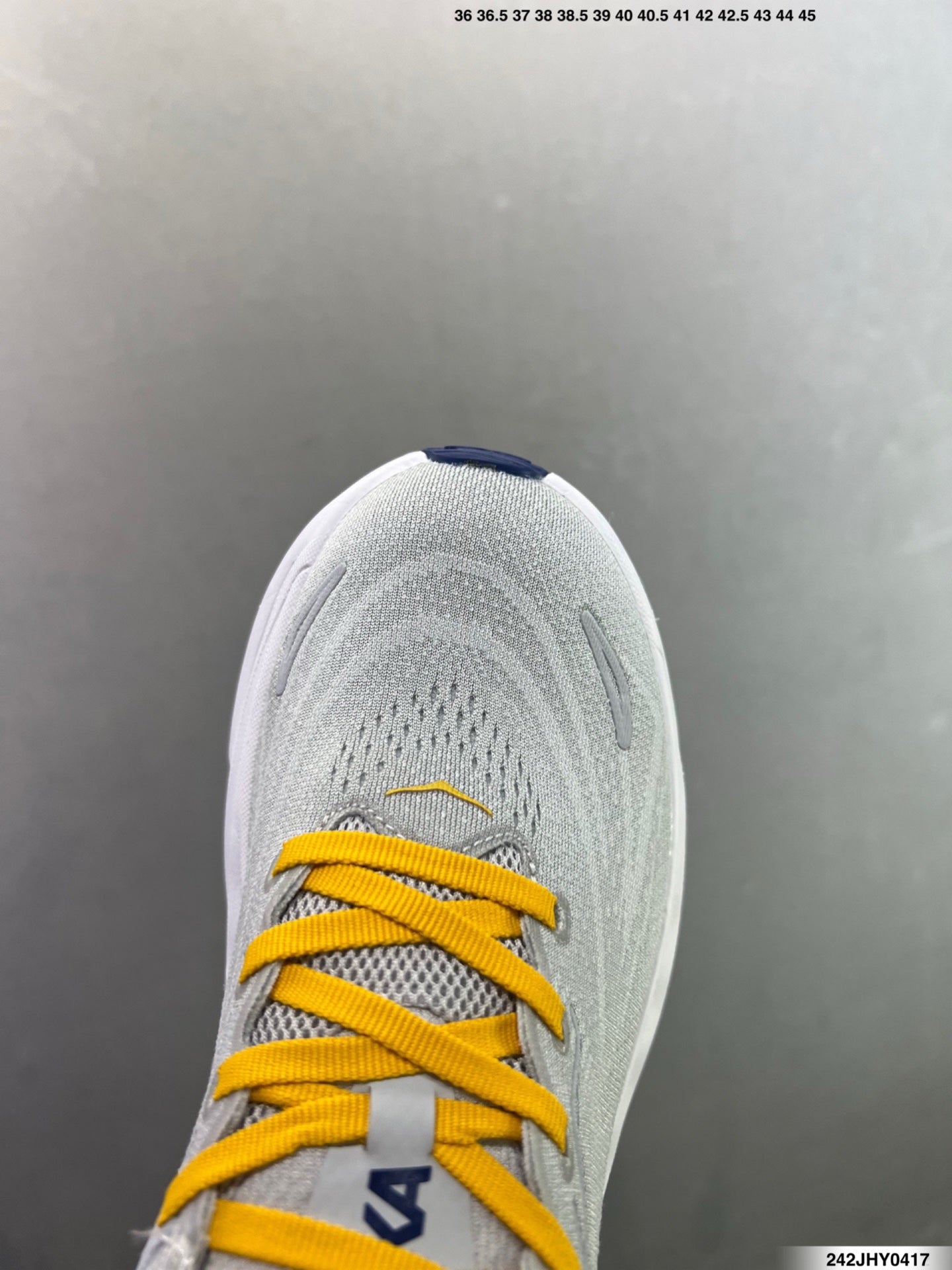 Hoka One One M ARAHI 8