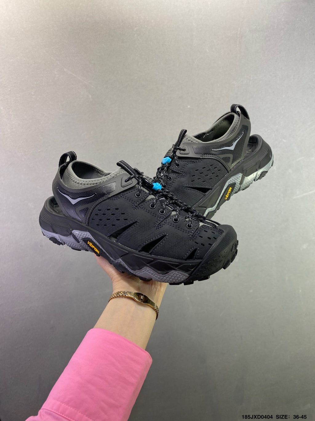 HOKA ONE ONE VIBRAM TOR TRAFA