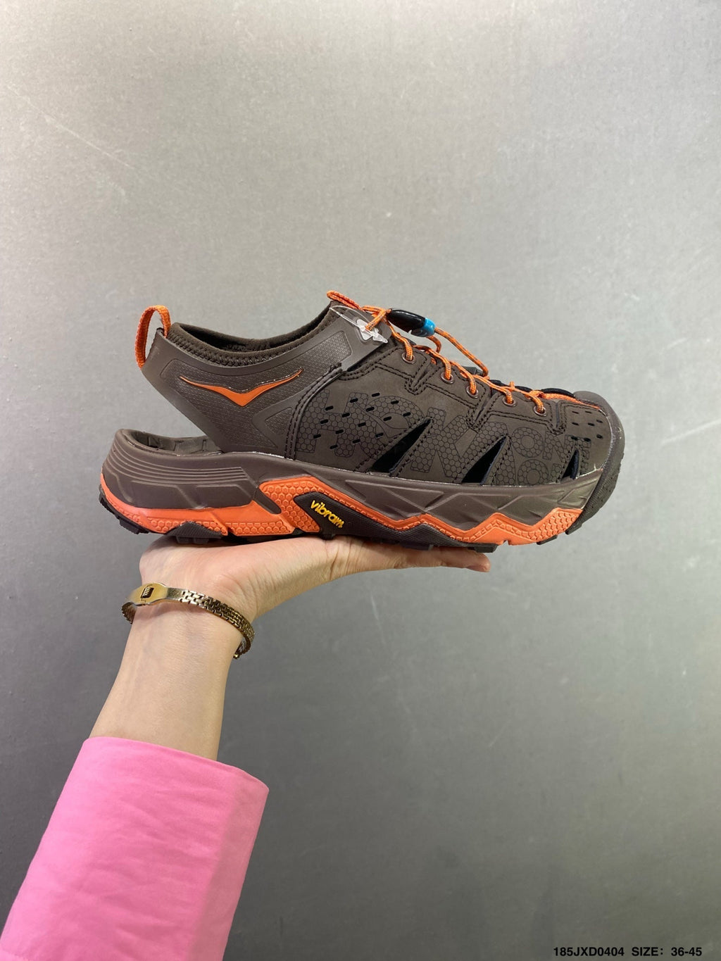HOKA ONE ONE VIBRAM TOR TRAFA