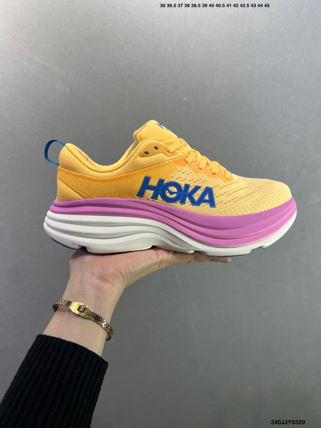 HOKA W BONDI 8
