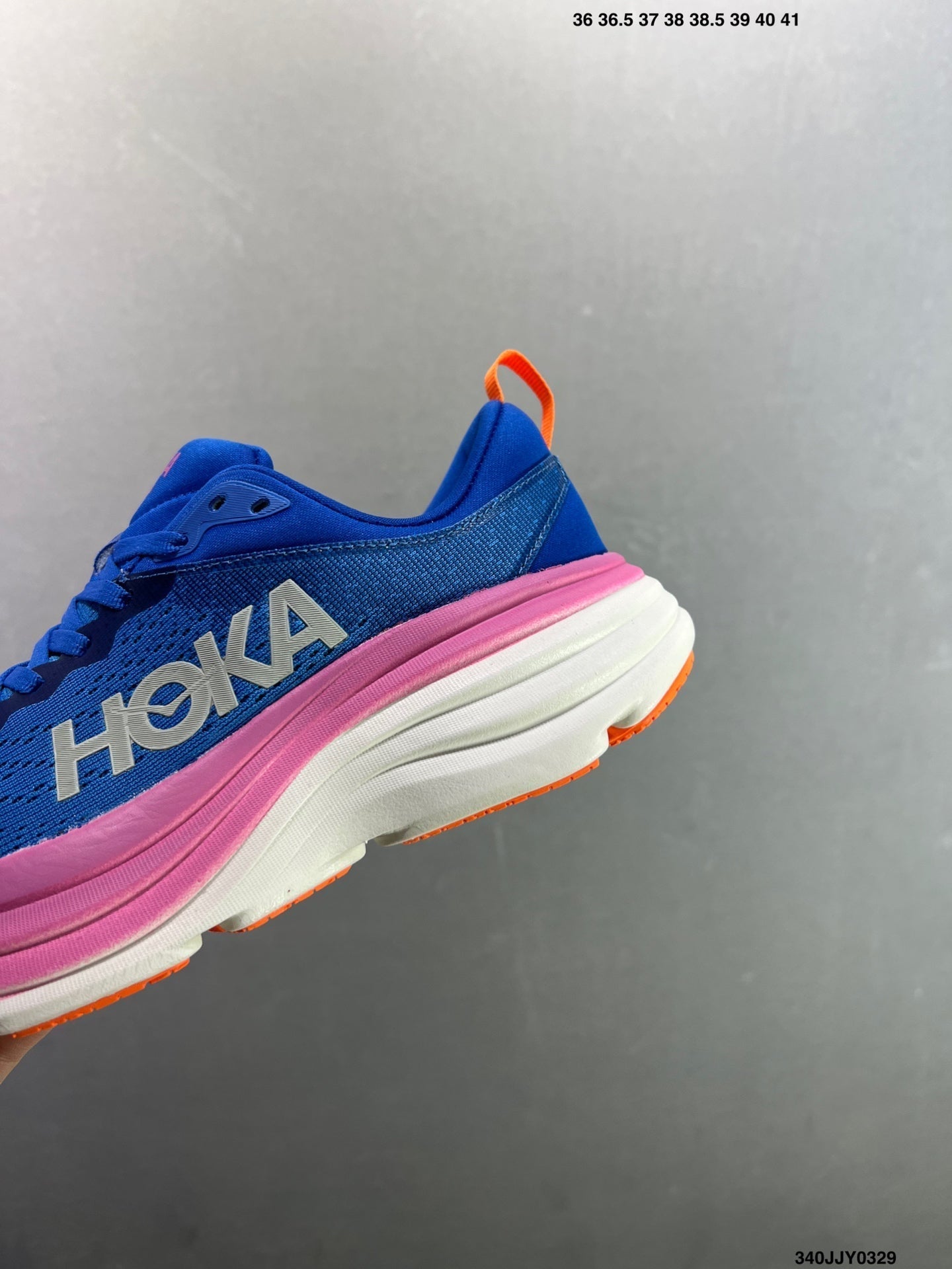 HOKA W BONDI 8