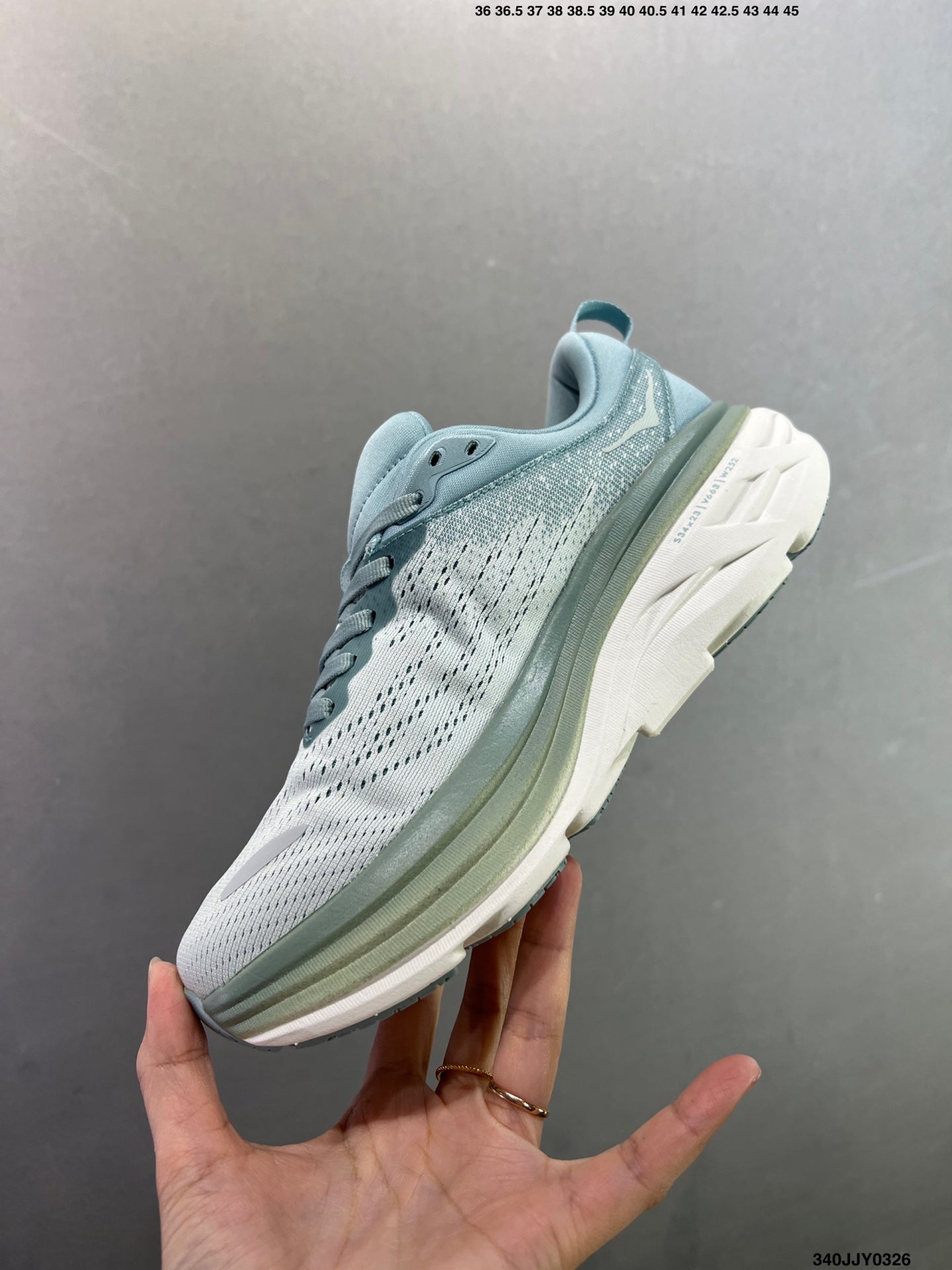 HOKA ONE ONE Bondi 8