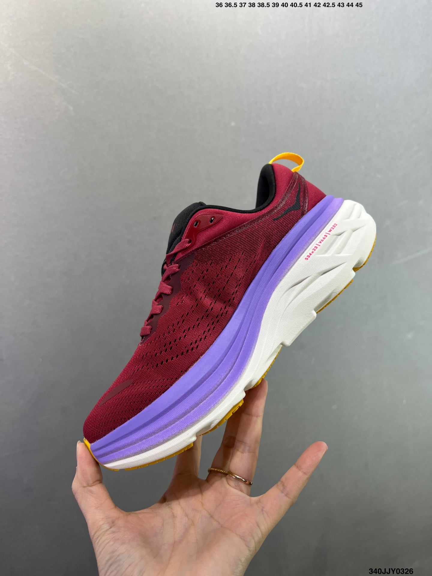 HOKA ONE ONE Bondi 8