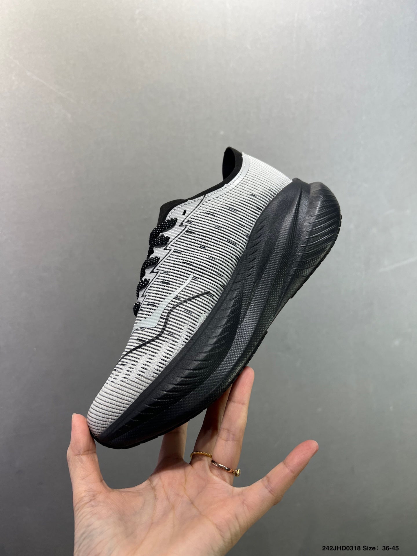 HOKA ONE ONE MACH X 2