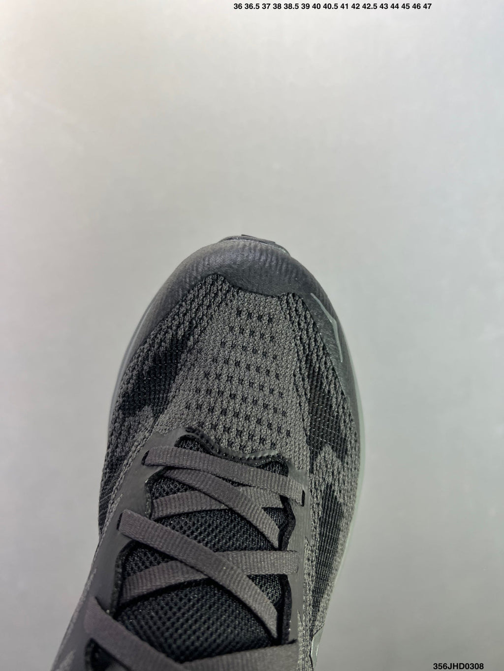 HOKA W CHALLENGER 8