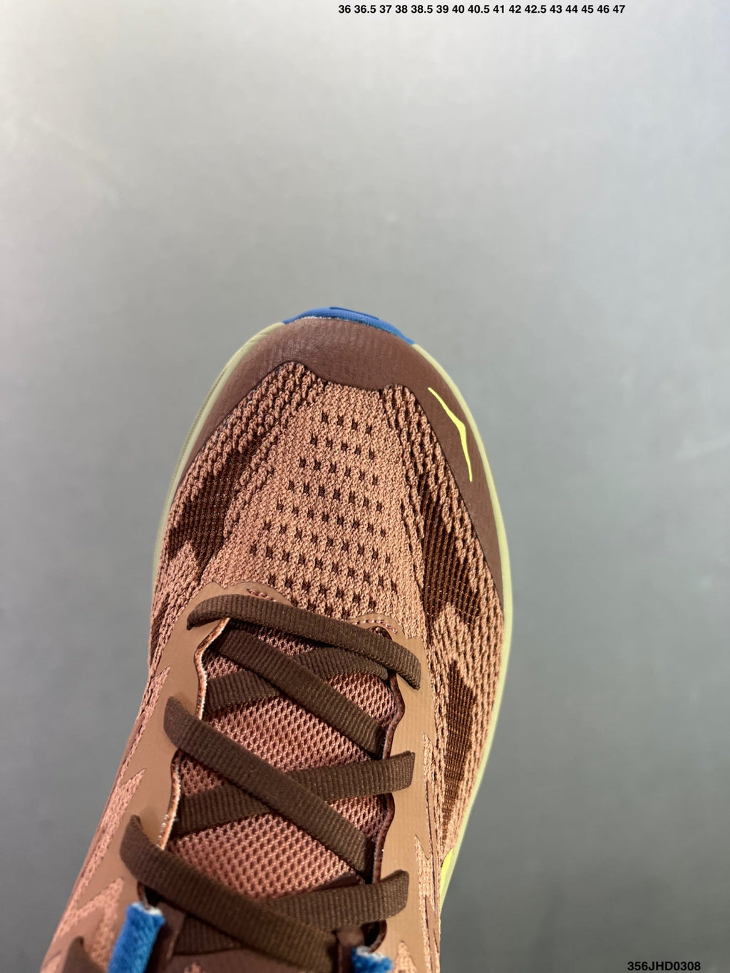 HOKA W CHALLENGER 8