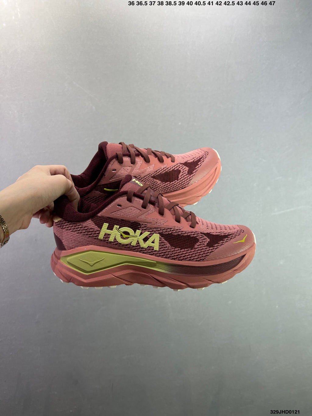 HOKA CHALLENGER 8