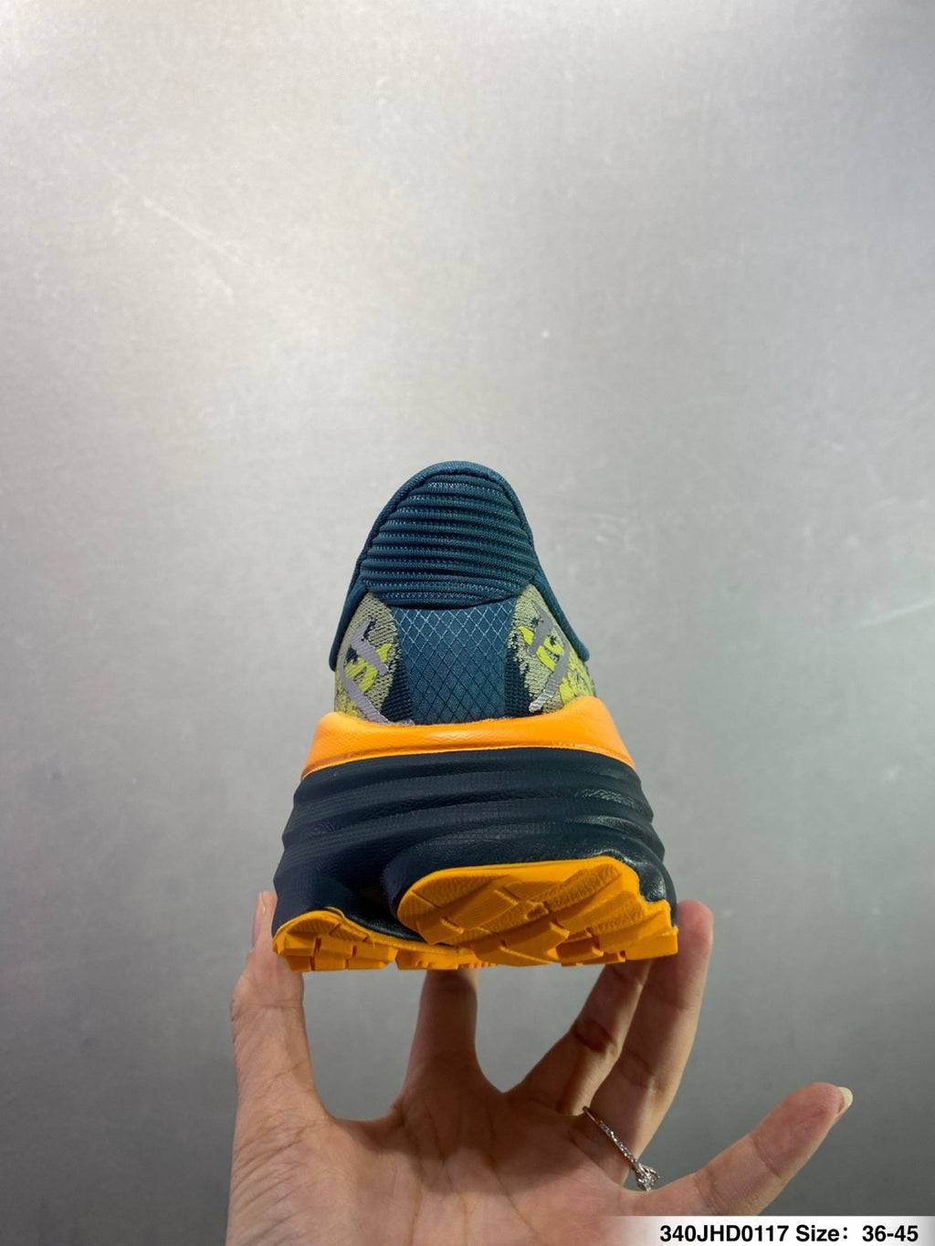 HOKA ONE ONE Stinson 7