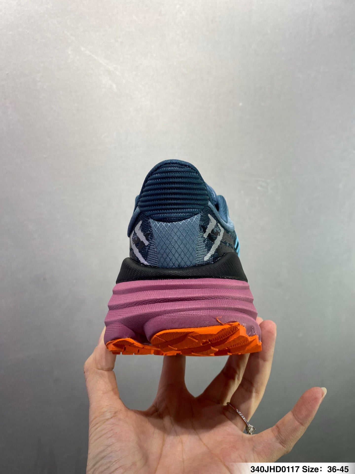 HOKA ONE ONE Stinson 7