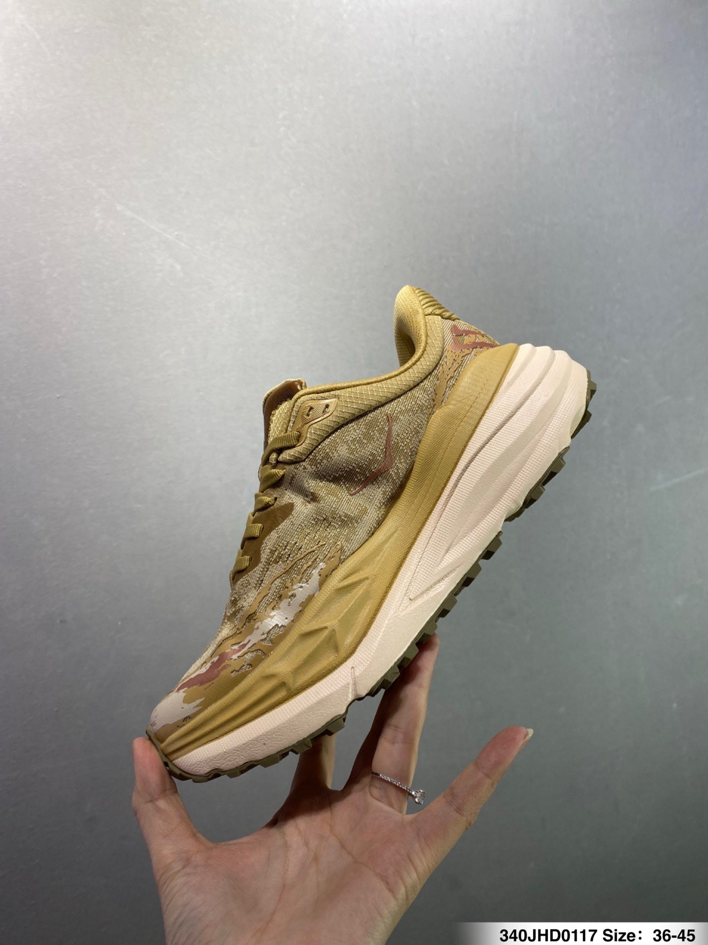 HOKA ONE ONE Stinson 7