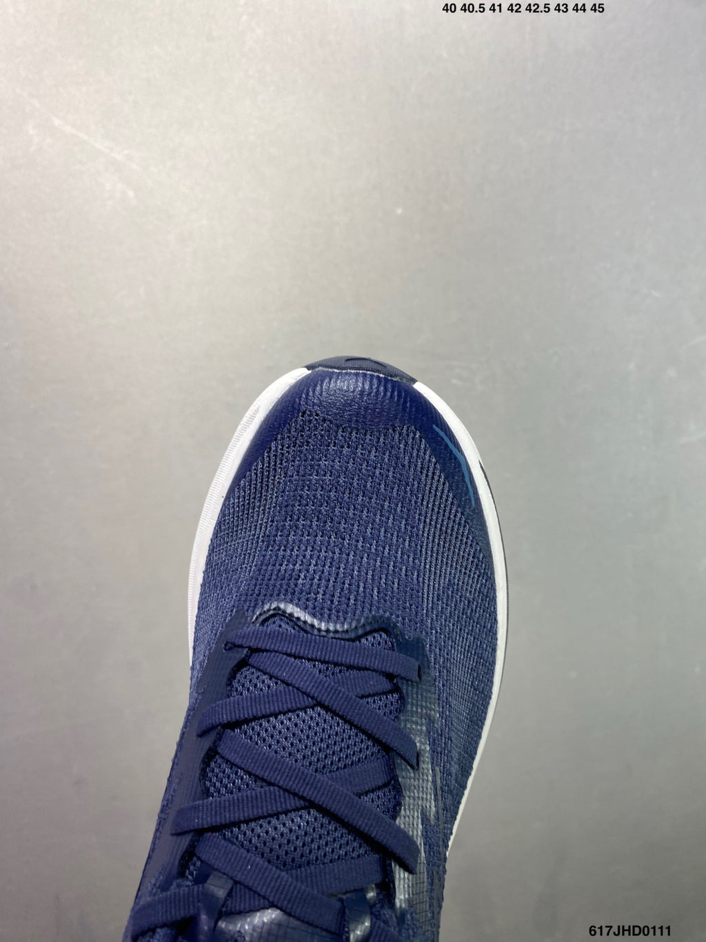 HOKA CHALLENGER 8