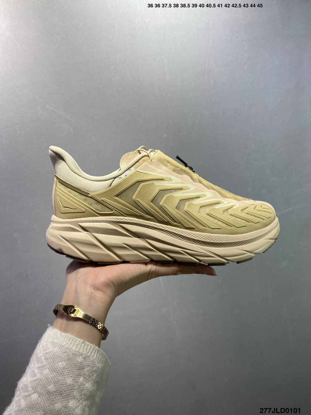 HOKA ONE ONE PROJECT TRANSPORT