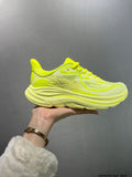 HOKA CHALLENGER 8
