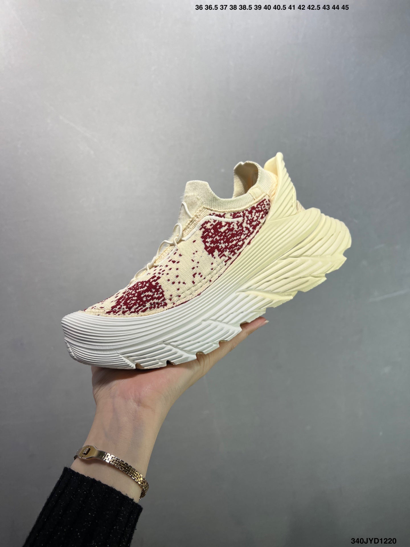 HOKA ONE ONE Restore TS