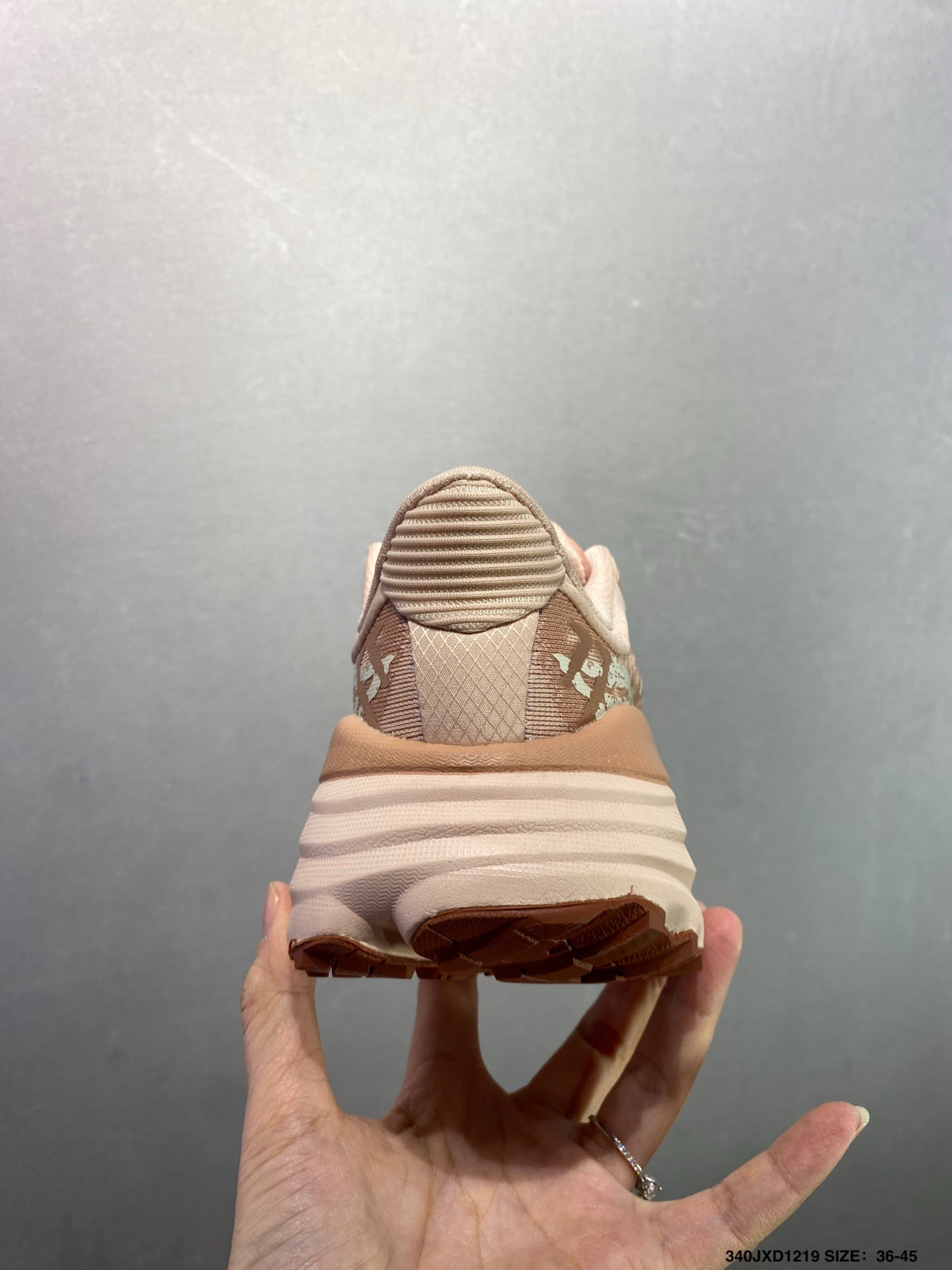 HOKA M Stinson 7