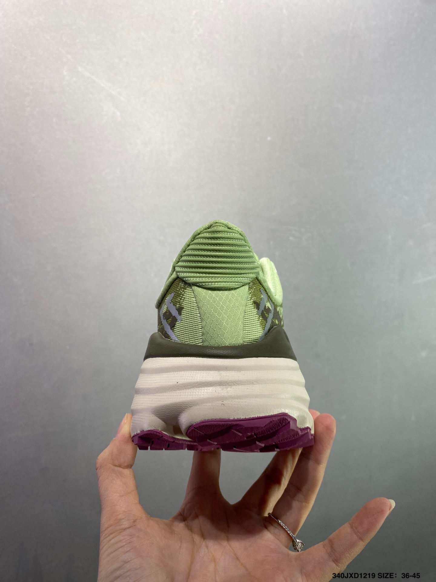 HOKA M Stinson 7