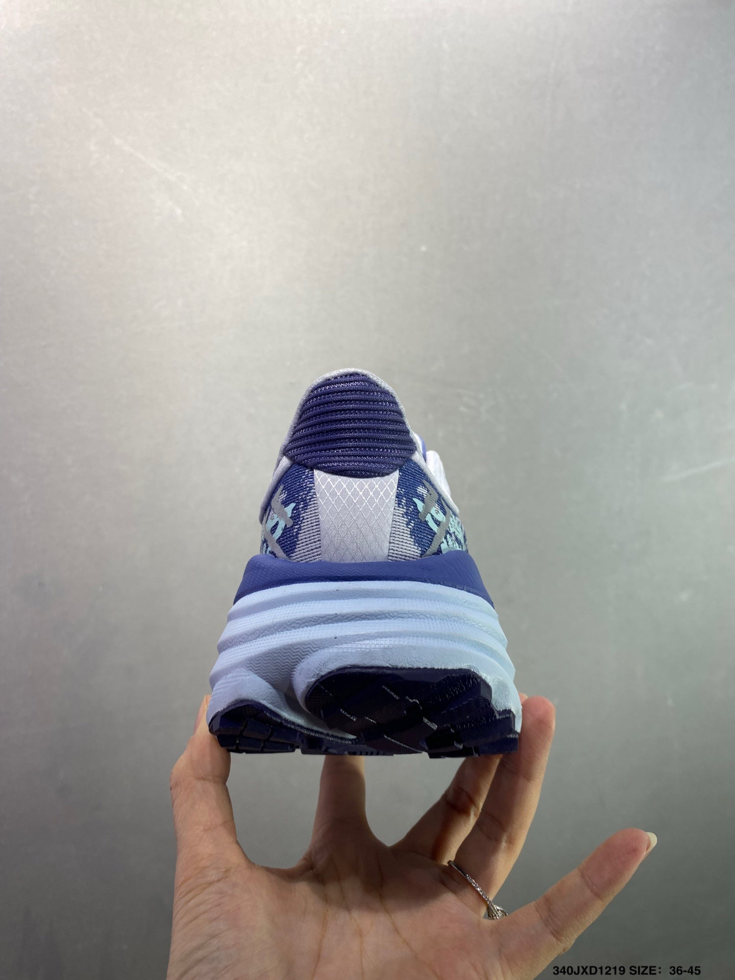 HOKA M Stinson 7
