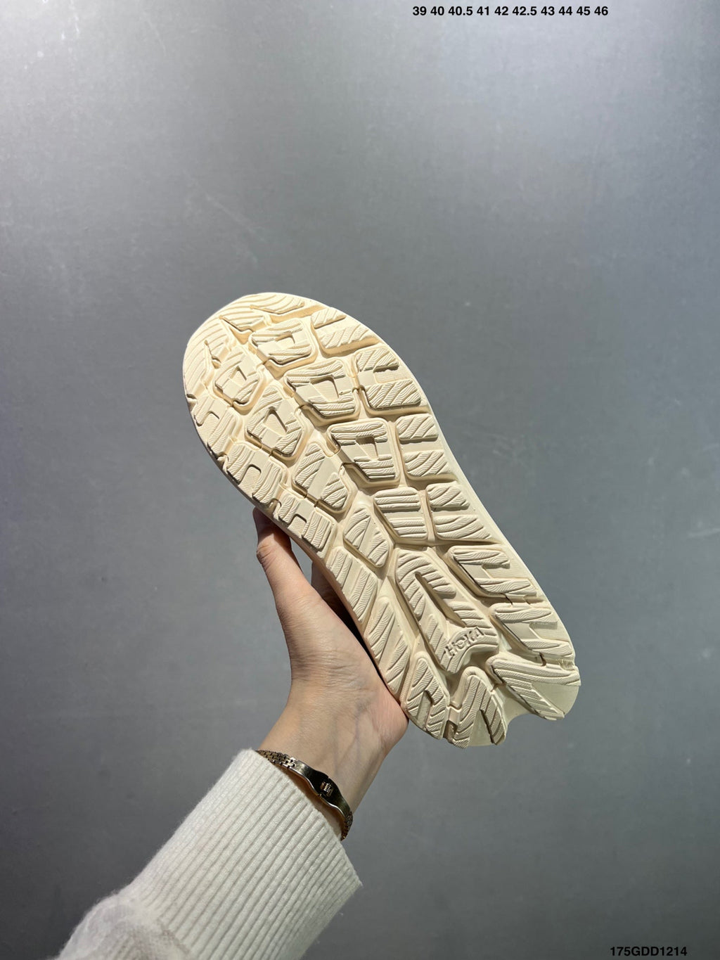 HOKA M KAWANA MID