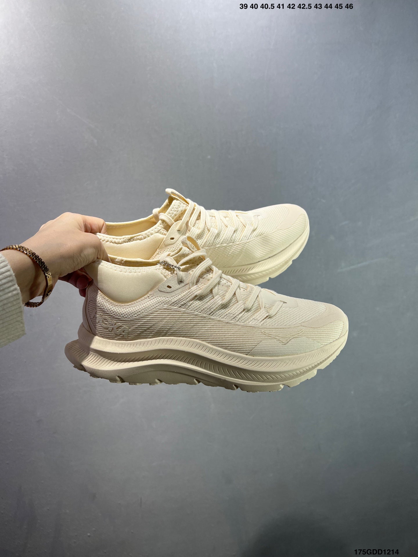 HOKA M KAWANA MID