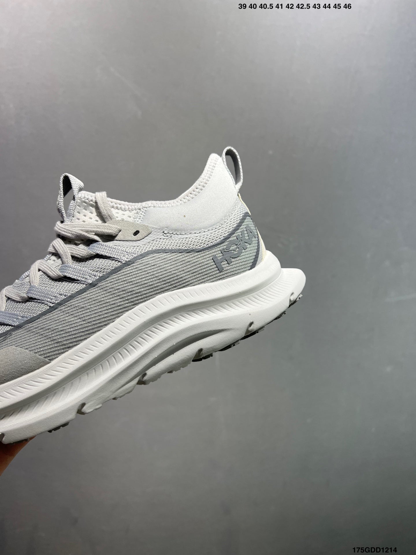 HOKA M KAWANA MID