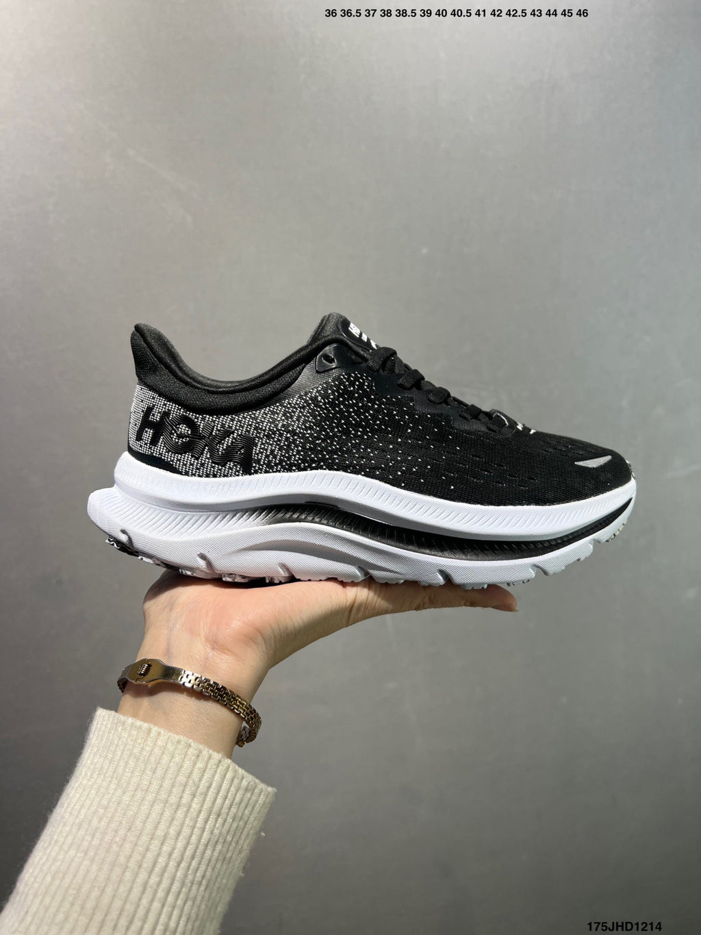 HOKA M KAWANA
