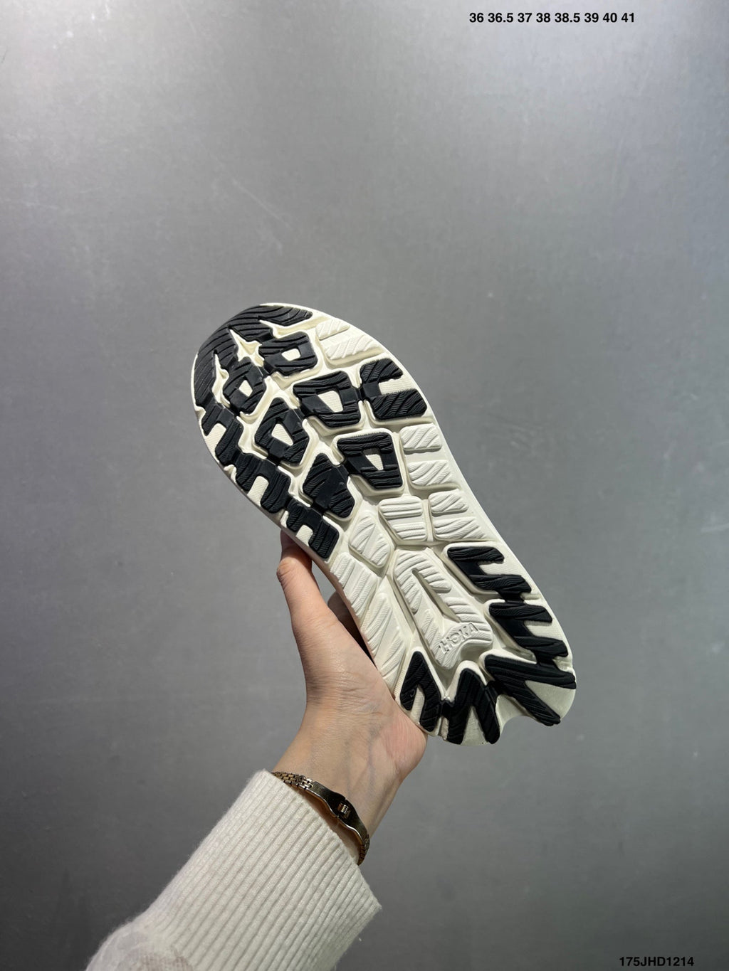 HOKA ONE ONE Kawana 2