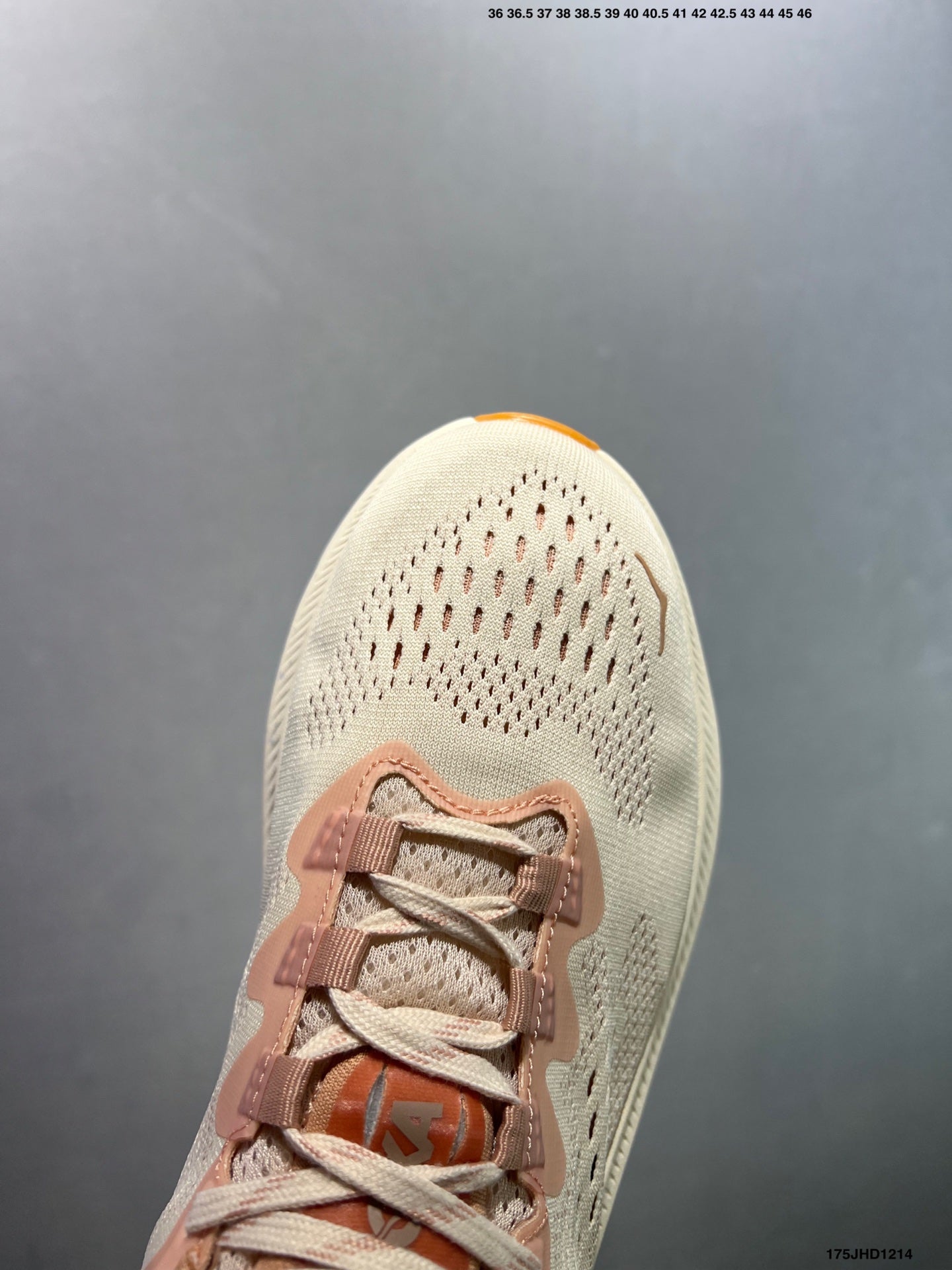 HOKA ONE ONE Kawana 2