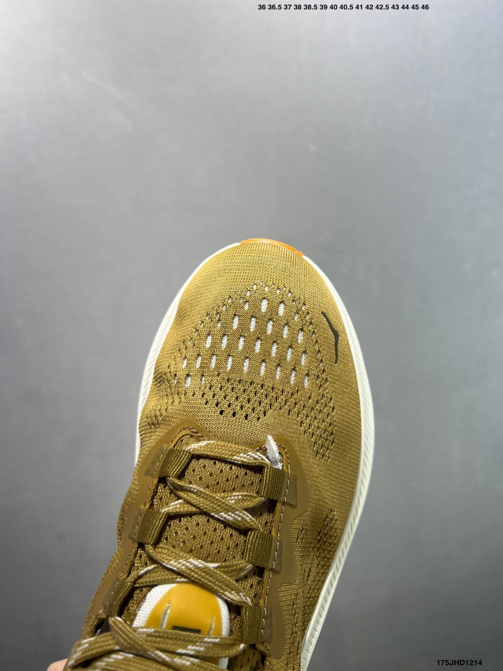 HOKA ONE ONE Kawana 2