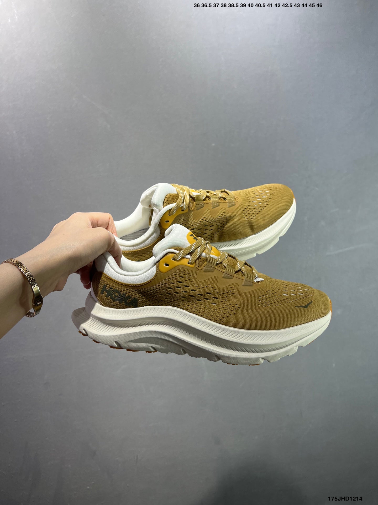 HOKA ONE ONE Kawana 2