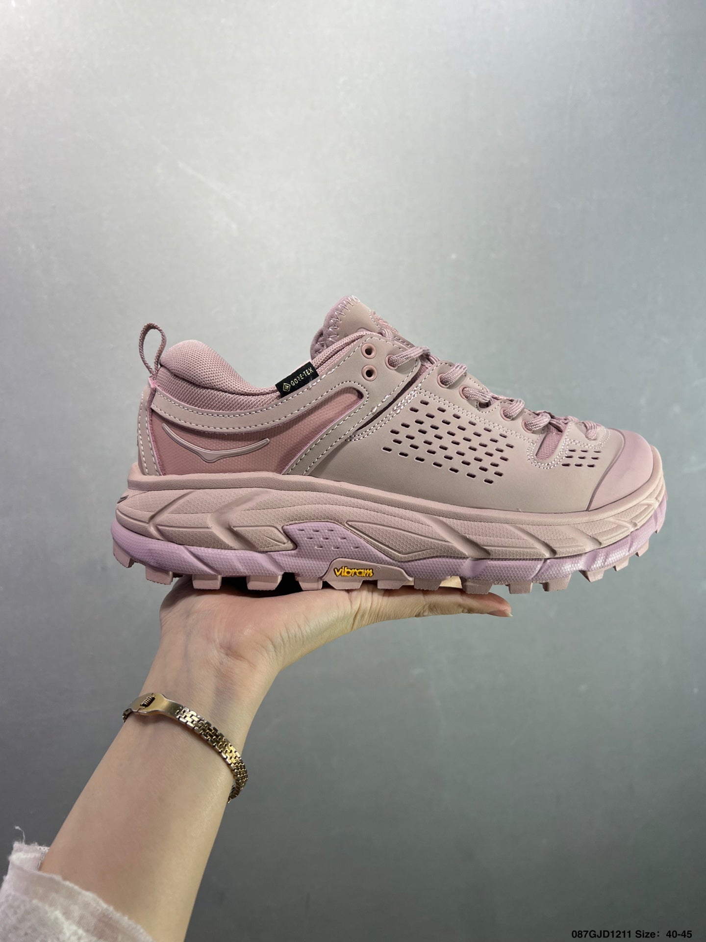 HOKA ONE ONE TOR ULTRA LO