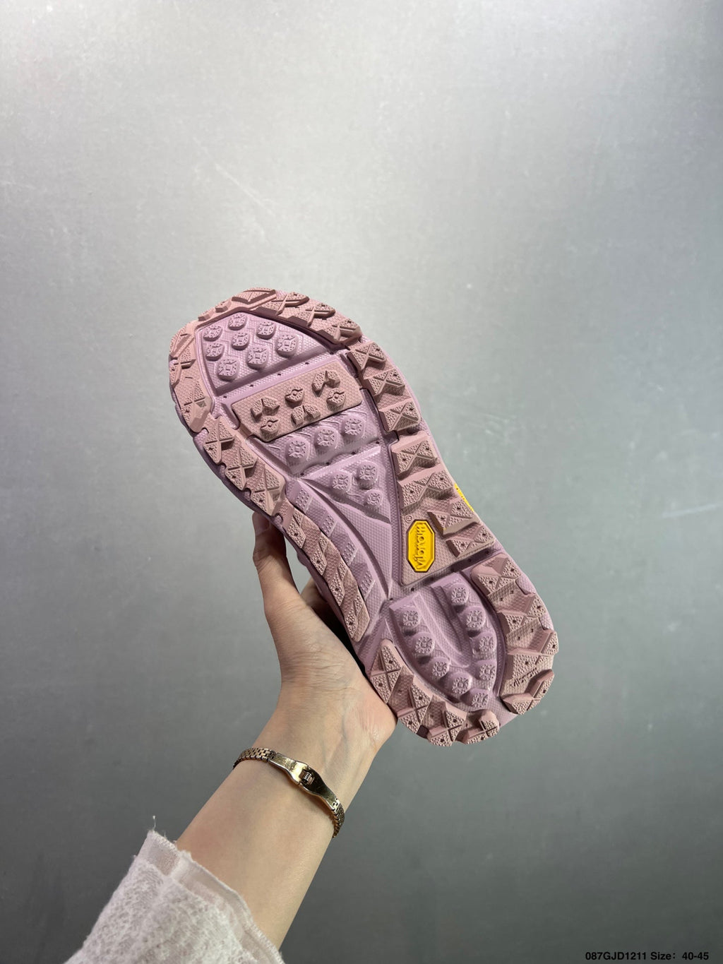 HOKA ONE ONE TOR ULTRA LO