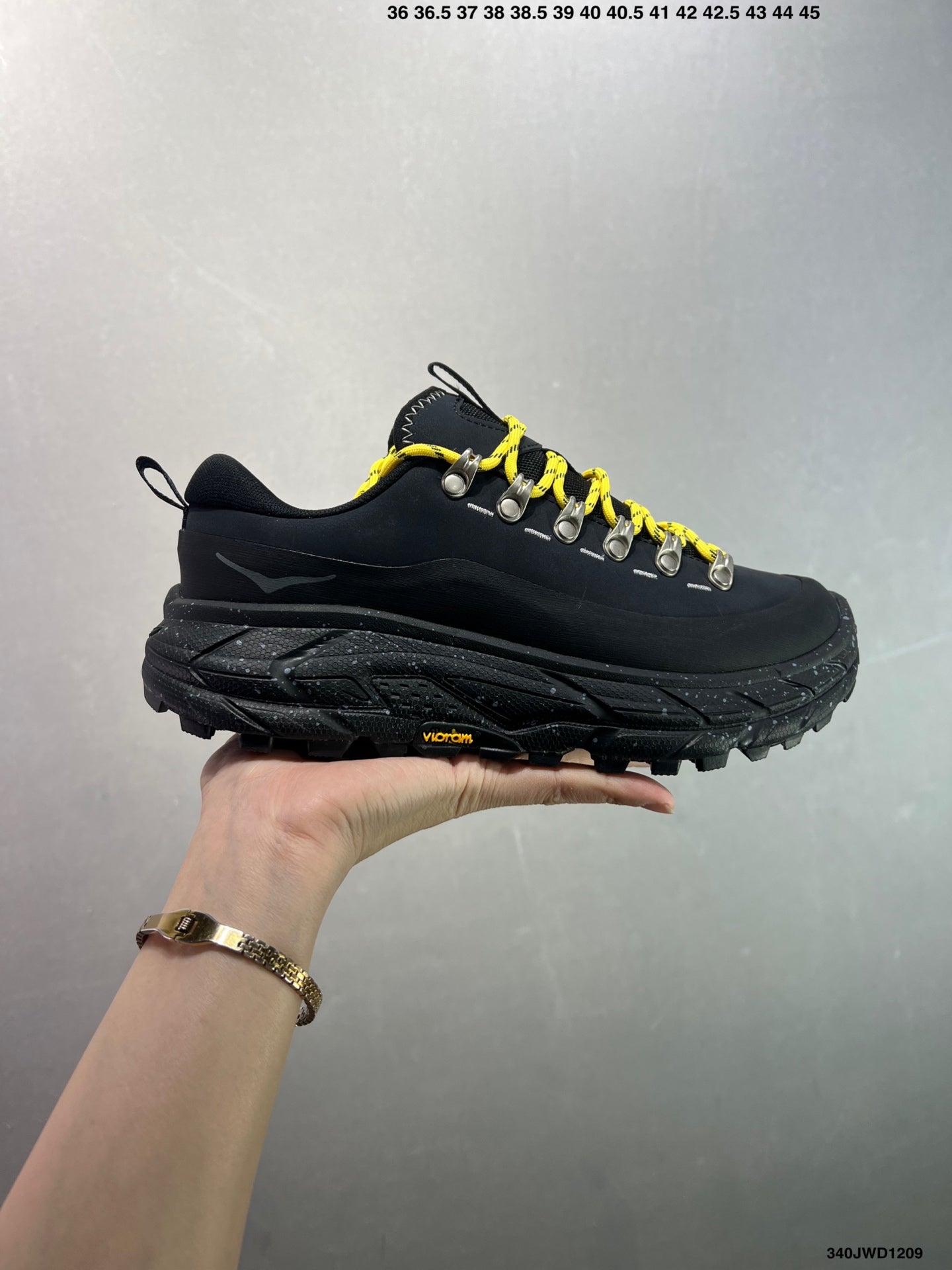 HOKA ONE ONE Tor Summit