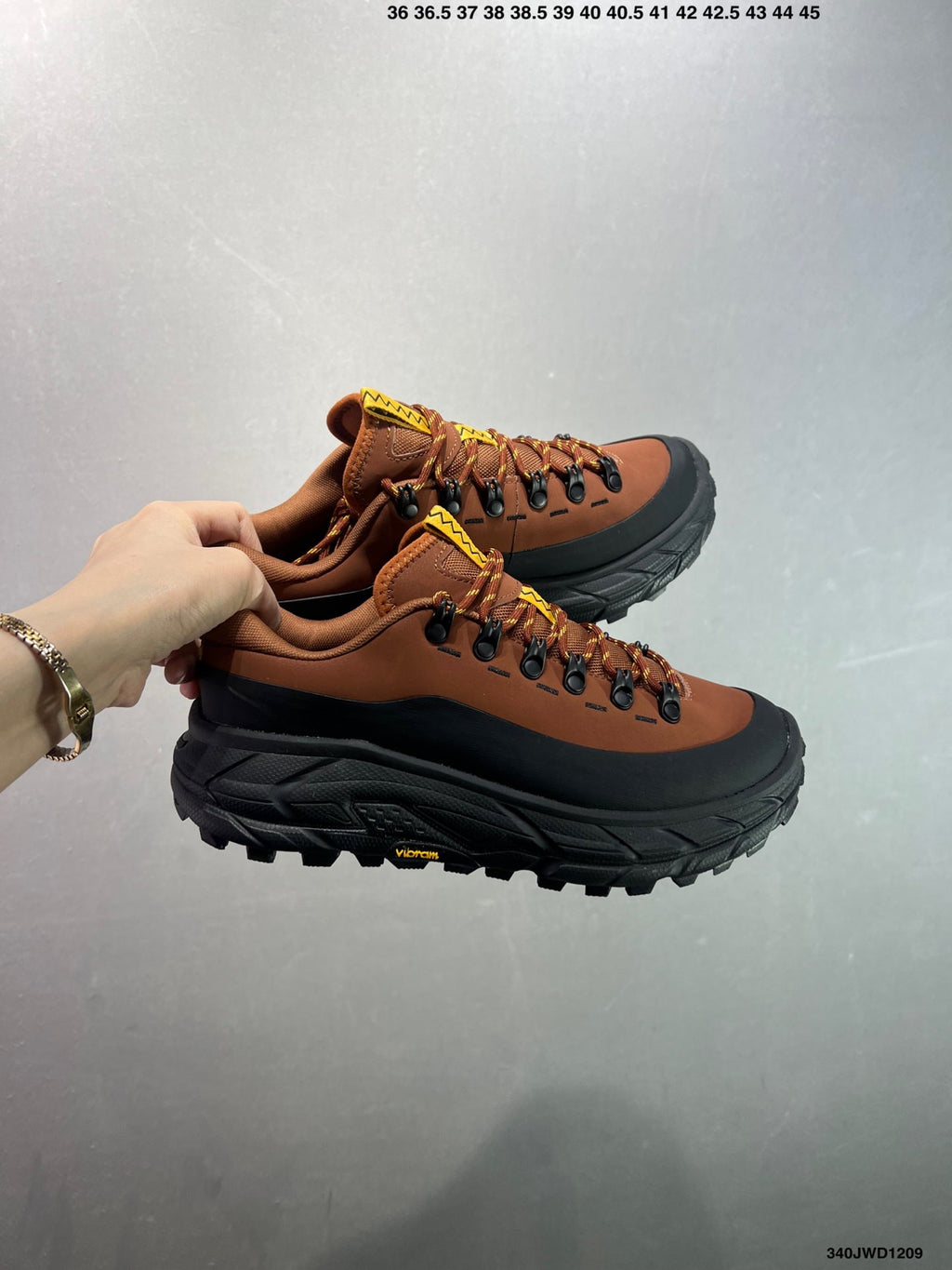 HOKA ONE ONE Tor Summit