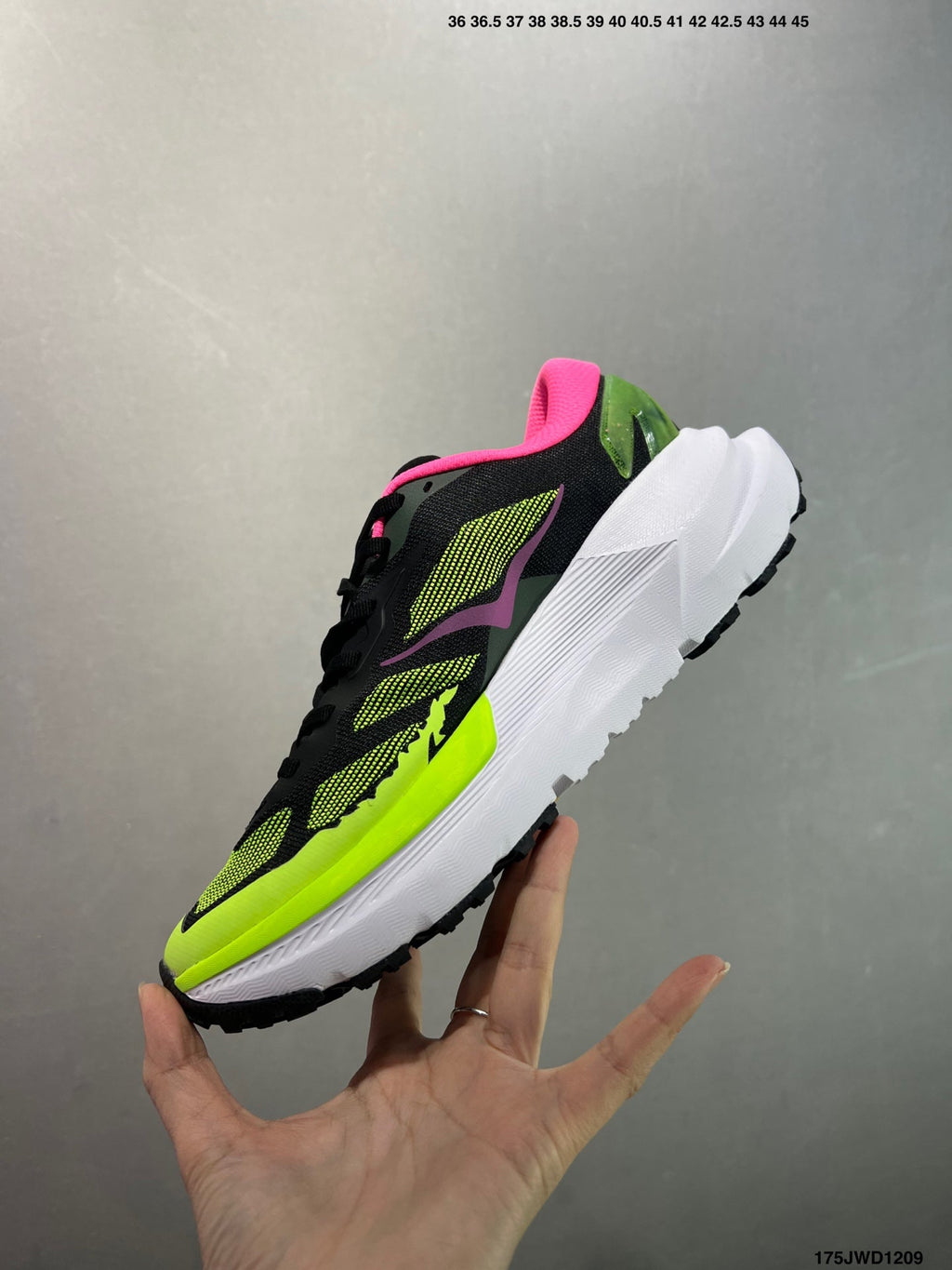 HOKA ONE ONE M MAFATE X